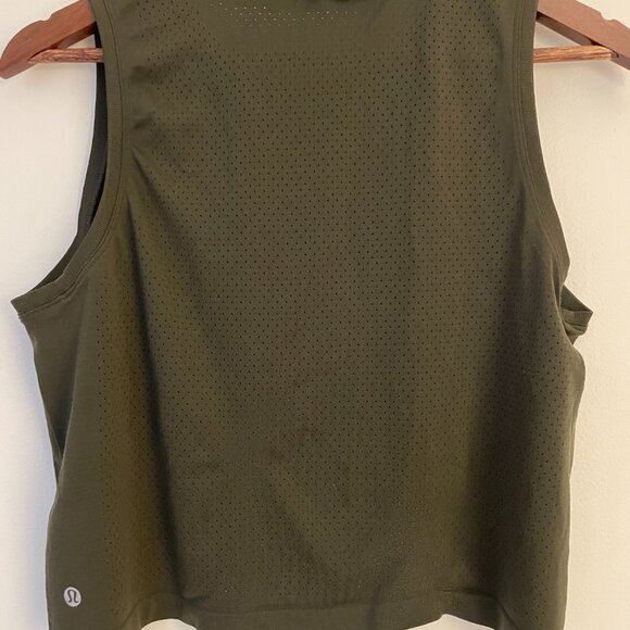 Lululemon Breeze By Muscle Crop Tank, Size 8, Pre-Owned - Fair Condition - Picture 7 of 10